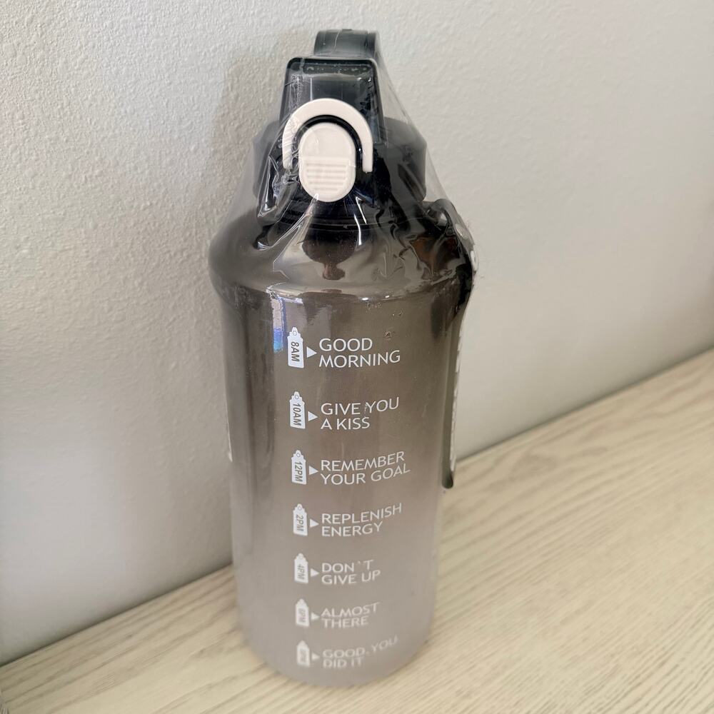 Large Capacity Water Bottles 68oz with Straw & Time Marker Motivational NEW